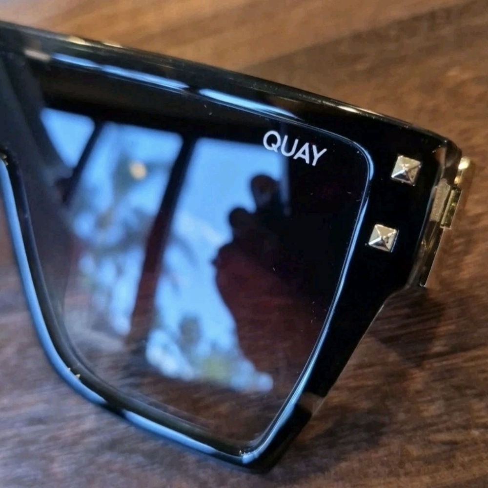 Quay Maxed Out Square Stud Detail Sunglasses in Faded Camo, Excellent Pre-Loved - Picture 7 of 13